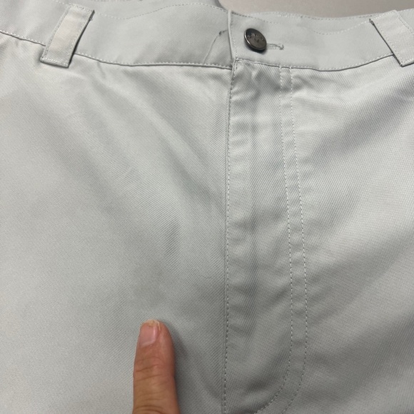 Calloway Golf Shorts Gray Flat front Shorts Mens 34 X 10’ Inseam - Picture 8 of 9